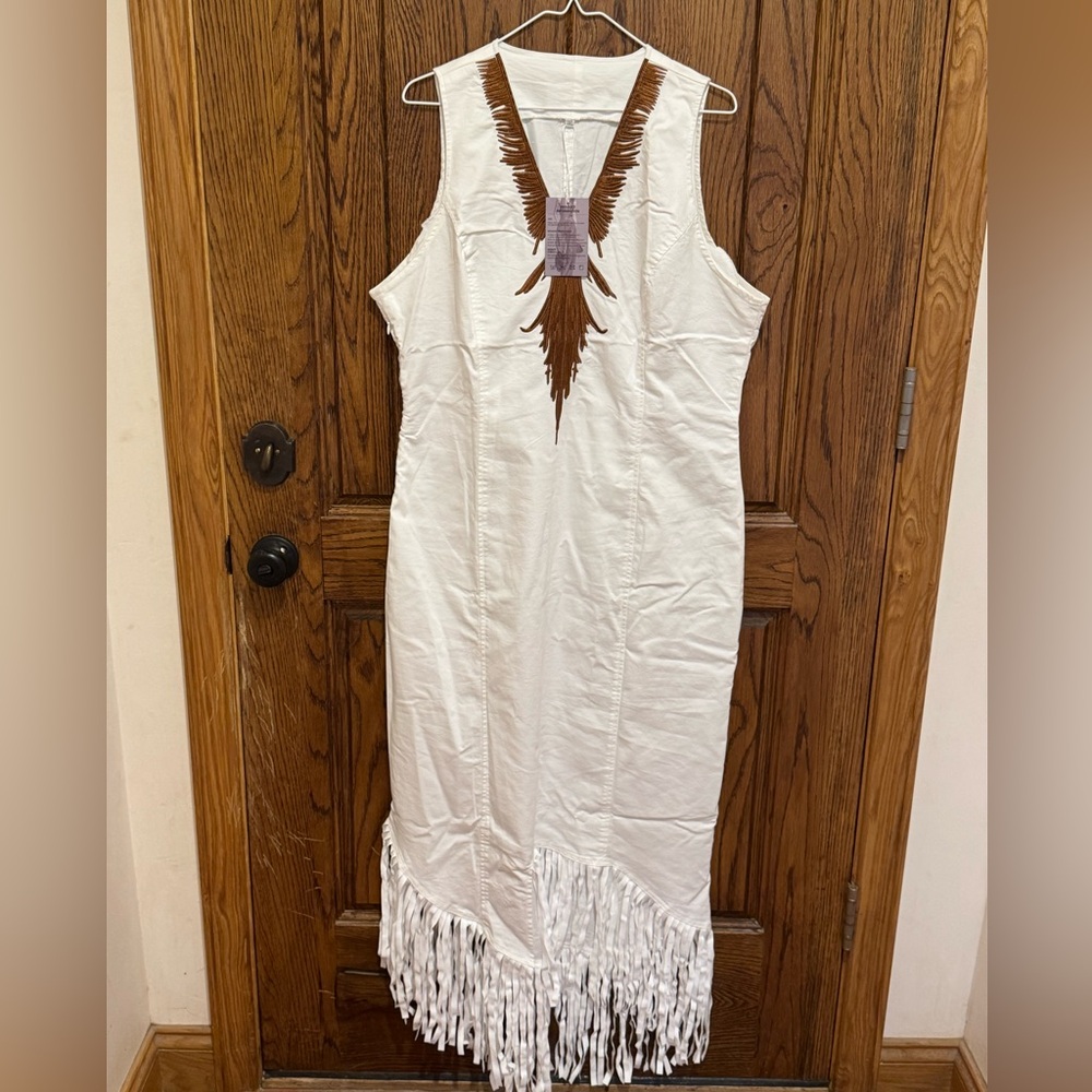 Chic White Midi Dress with Brown Fringe